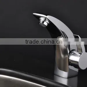 Hot and Cold Basin Faucet Mixer thumbnail-4