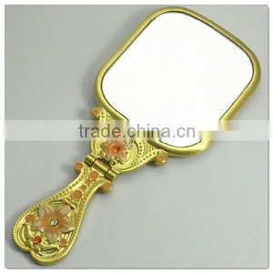Lighted Magnifying Thin Makeup Mirror thumbnail-3