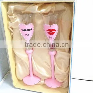 Unique Design Valentine Champagne Glass With Unique Decoration thumbnail-1