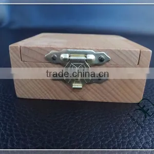 Natural Solid Wooden Coin Display Box With Lock thumbnail-2