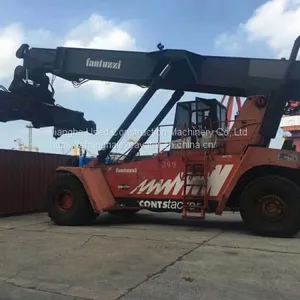 Used FANTUZZI CS45KM Reachstacker thumbnail-2