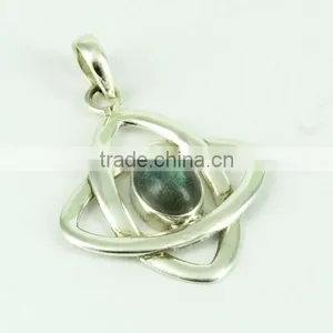 Royal Design Labradorite 925 Sterling Silver Pendant thumbnail-1