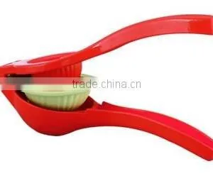 Originality Metal Lemon Squeezer thumbnail-1
