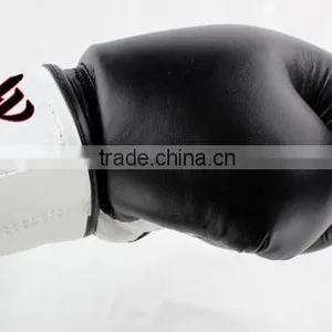 UWIN on Hotsale New Style Design Your Own Boxing Gloves on Hotsale thumbnail-1