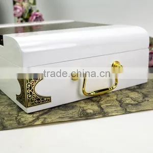 China Wholesale High Quality Wooden Arabia Style Perfume Box Set For Gift thumbnail-3