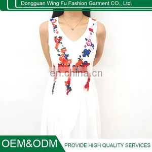 China Silk Sleeveless Deep v Neck White Embroidery Women Casual Dresses thumbnail-3