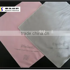 Microfiber Lens Cleaning Cloth thumbnail-1