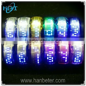 2015 Hot Sale Coloful Fashion Design Night Light ODM Led Light up Watches thumbnail-1