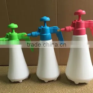 1Lhandheld Pressure Hand Water Pump Sprayer Used in Garden and Farm thumbnail-4