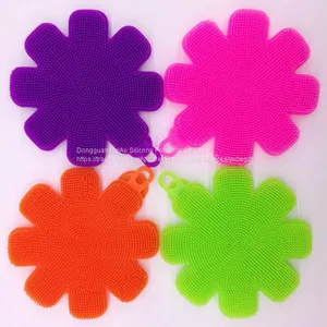 Flower Shape Silicone Scrubber for Face Bath thumbnail-1