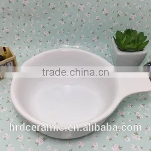 High Quality Stocked White Ceramic Sauce Boat With Handle thumbnail-2