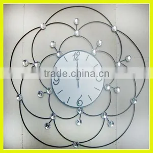 Metal Artistic Wall Clock thumbnail-1