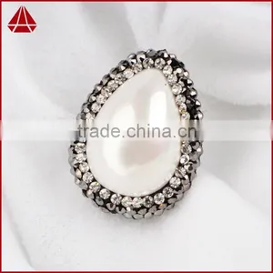 Egg Shape White Shell Pearl Bead Jewelry Findings With White Zircon thumbnail-2