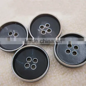 Sedex Audited Factory 2 Pillar Burnt Rim 4 Holes Urea Button, Urea Button thumbnail-4