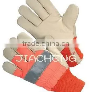 Pig Grain Fluorescent Glove thumbnail-1