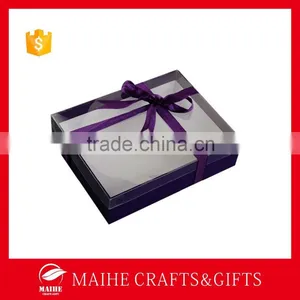 Paper Box With Clear Lid thumbnail-1