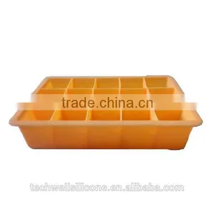 Easy Clean Square Shaped Silicone Ice Cube Mould thumbnail-1