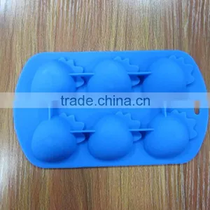 Lovely Strawberry Shaped Silicone Ice Cube Mould thumbnail-4