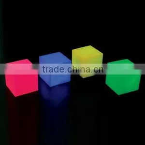 Magic Cube Holiday Light thumbnail-1