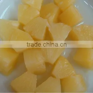 Canned Pineapple Chunk thumbnail-1