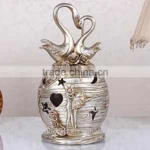 Resin Romantic Swan Figurines Gifts for Newly Married Couple thumbnail-2