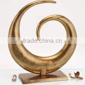 Gold Plated Shiny Sculpture thumbnail-1