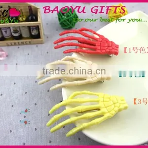 Promotion Hair Clip Skeleton Hair Clip Hand Bone Hair Clip thumbnail-2