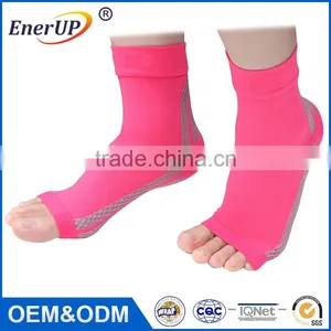 2017 Sports Plantar Fasciitis Socks / Popular Unisex Compression Foot Sleeve on Amazon thumbnail-3