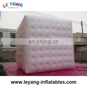 Inflatable Giant Cube Balloon Can Fly in the Sky for Advertising or Parade thumbnail-1