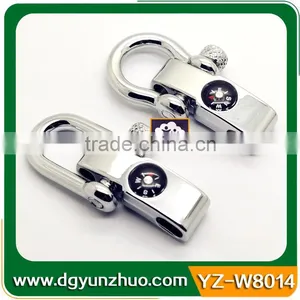 Black MINI Compass With Adjustable Shackle thumbnail-2