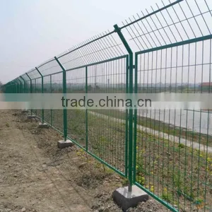 Retactable Galvanized Temporary Fence thumbnail-1