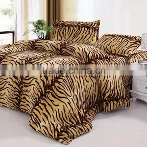 Animal Design Coral and Flannel Blanket thumbnail-2