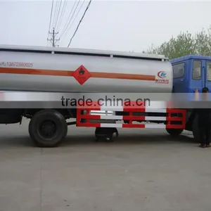 3300 Gallon Dongfeng 4x2 190hp Oil Transport Truck thumbnail-4