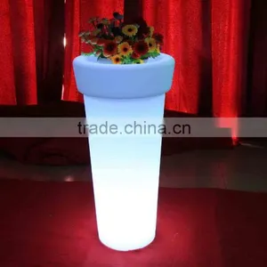 Transparent Plastic Ice Bucket Used for Cooling Wine thumbnail-3