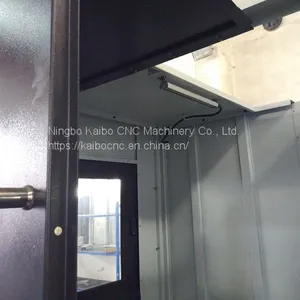China Used Cnc Vertical Automatic Working Machining Center thumbnail-4