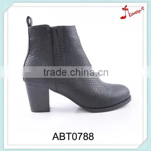 Snake Print Upper Material New Design Cheap Cowboy Safety Side Zipper Ankle Boots thumbnail-1