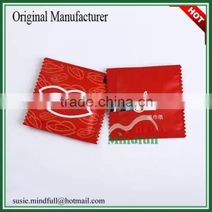OEM Brand 6*6cm Packing Wholesale Antibacterial Wet Cleaning Wipes thumbnail-2