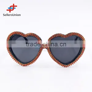 2017 Hottest Sale No.1 Yiwu Export Commission Agent Good Quality Decorative Loving Heart Shaped Sunglasses thumbnail-1