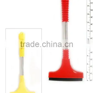 SNOW SCRAPER thumbnail-1