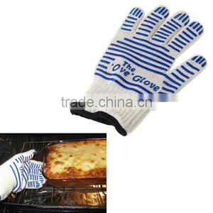 High Quality Heat Resistant Oven Mitts Gloves thumbnail-1