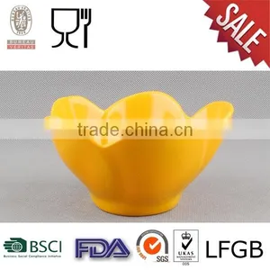 Flower Shaped Melamine Salad Bowl thumbnail-1