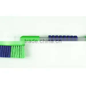 2015 New Style Aluminum Handle Snow Brush With Foam Grip thumbnail-2