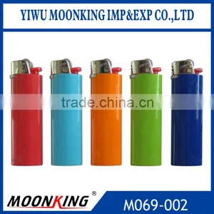 Good Quality ISO9994 Certificate Plastic Cigarette Disposable Maxi Bic Lighter thumbnail-1