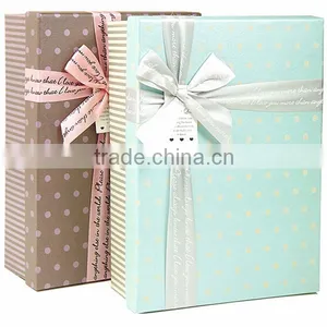 Luxury Paper With Ribbon Wedding Gift Box thumbnail-1