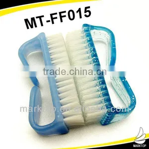 High Quality Glass Pastic Nail Brush thumbnail-1