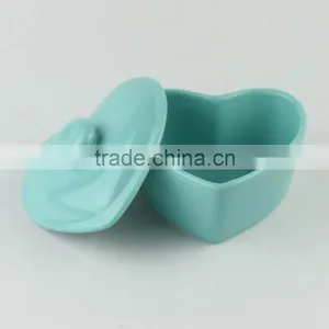 Set of Three Heart Shape Stoneware Mini Casserole thumbnail-3