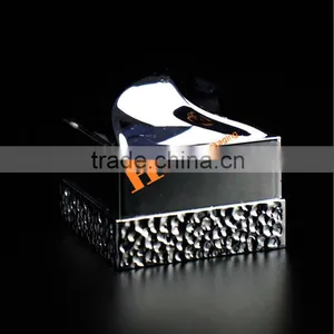 Gold Cap Perfume Bottle Cap thumbnail-1