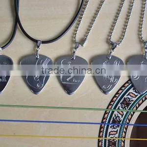 Latest Design Stainless Steel Teardrop Shaped Guitar Pick With Necklace thumbnail-1