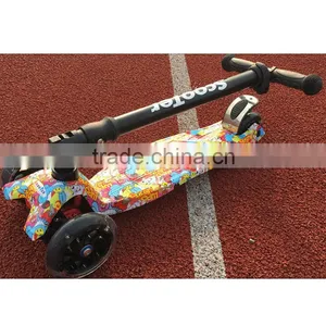 Mini Kid Scooter 2 In1 With Handle Bar and PU Flashing Wheel thumbnail-5