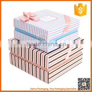 Black and White Striped Gift Box thumbnail-4